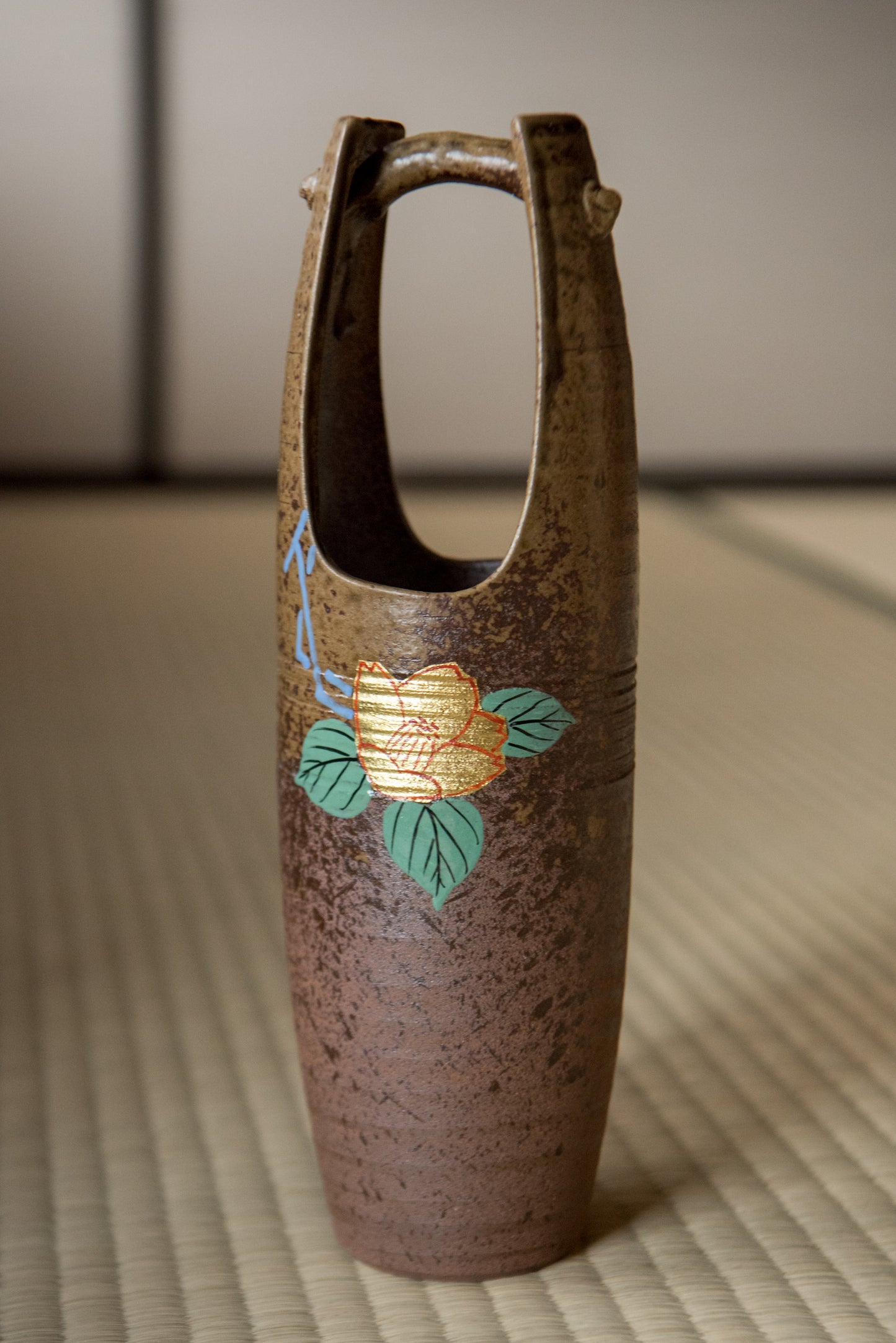 Vintage authentic Kutani Ware vase, in hand-painted wooden box