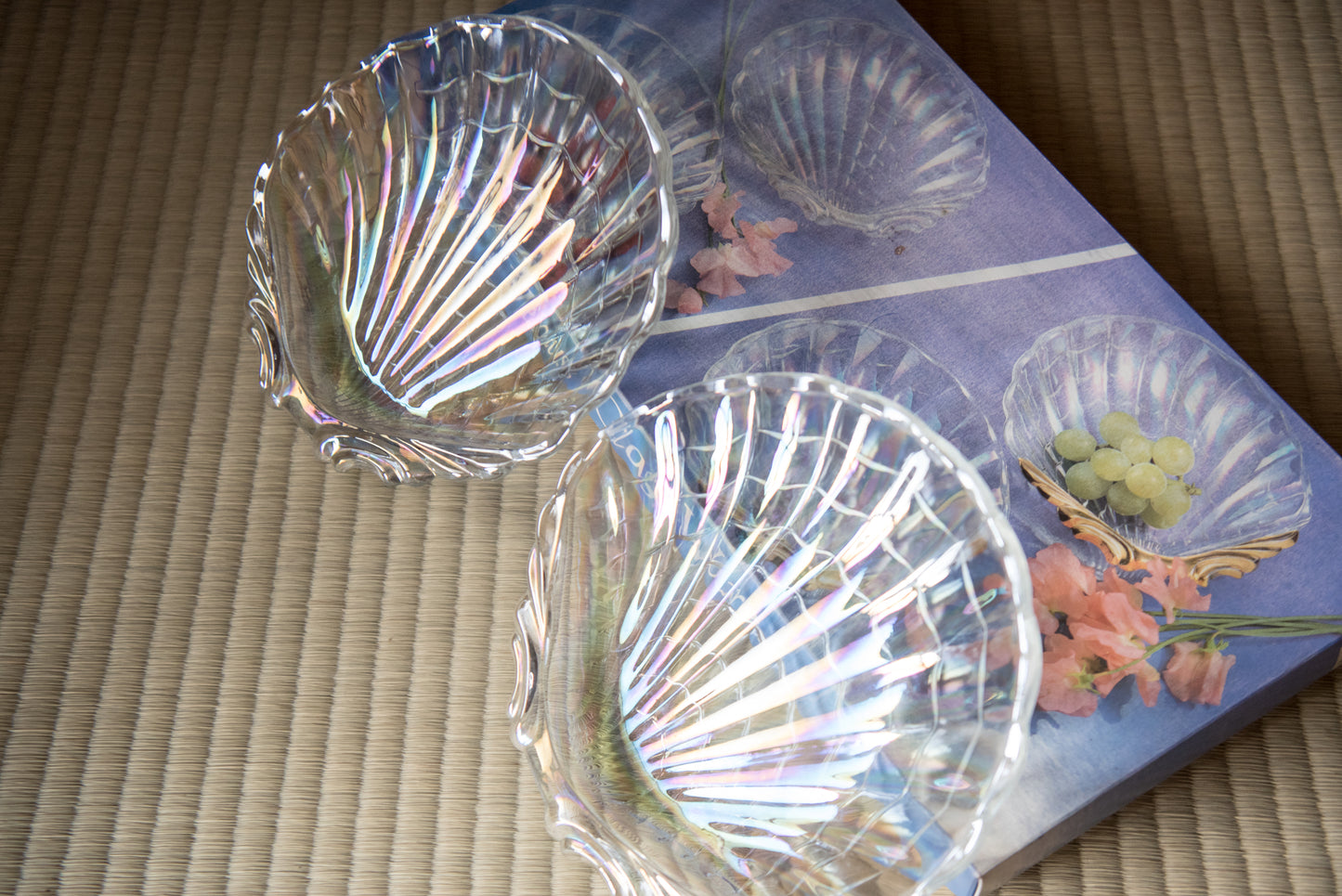 Vintage Iridescent Glass Seashell 2-piece set from Hasegawa Glass, in box